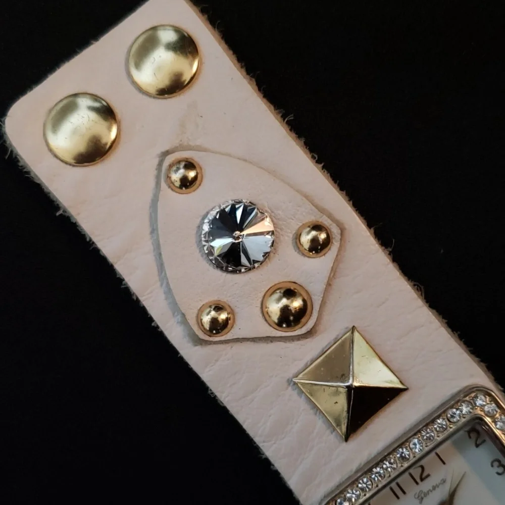 Off-white Vintage Geneva Platinum Jeweled Watch - Picture 4 of 12